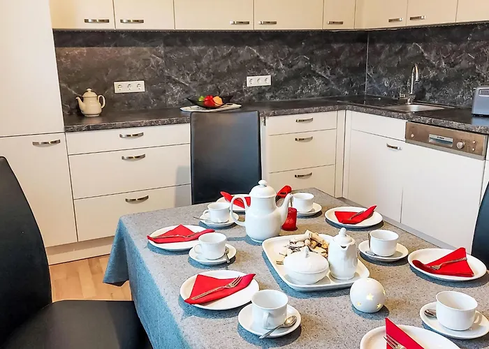 Lindenstrasse-1 By Interhome דירה